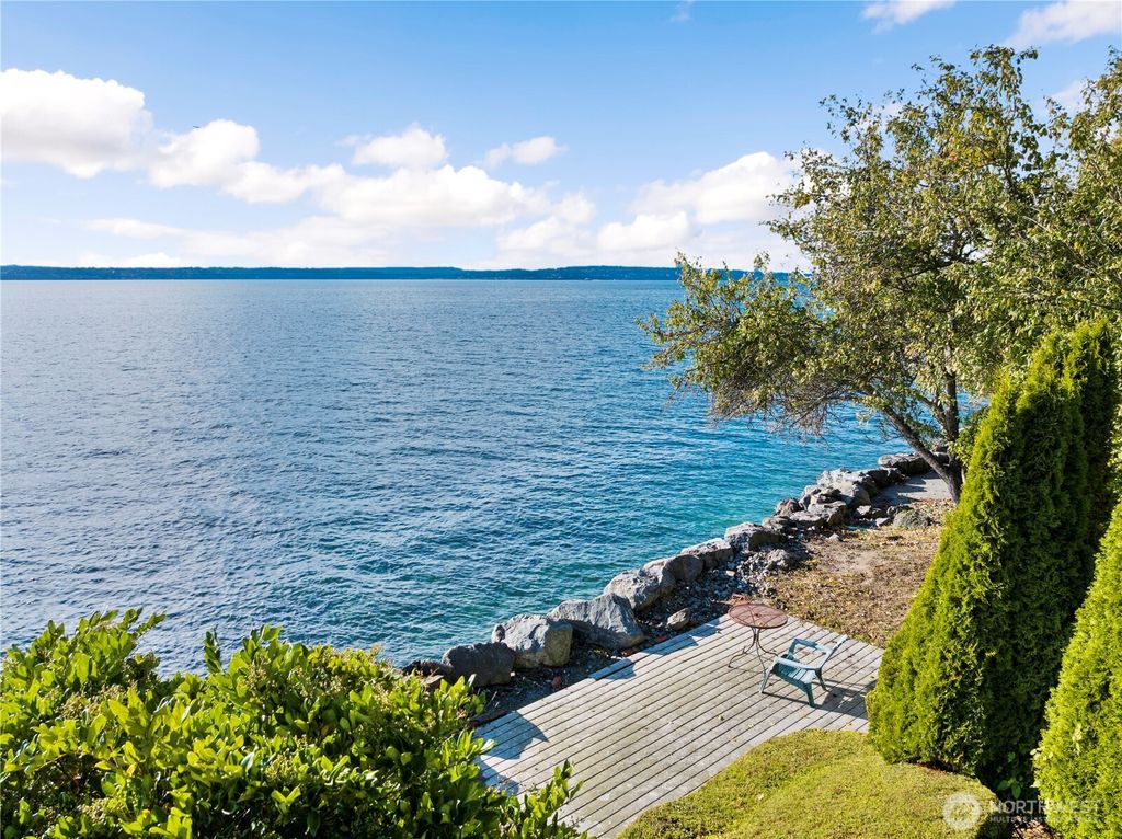 Photo of 2563 Perkins Lane W, Seattle, WA 98199 (MLS # 2410186)