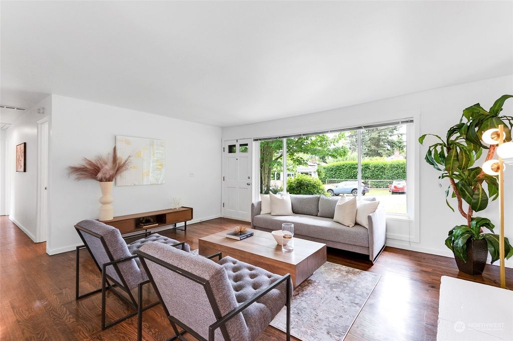 Photo of 2616 NE 137th Street, Seattle, WA 98125 (MLS # 2126102)