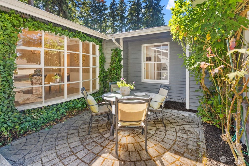 Photo of 12629 NE 2nd Street, Bellevue, WA 98005 (MLS # 2151556)