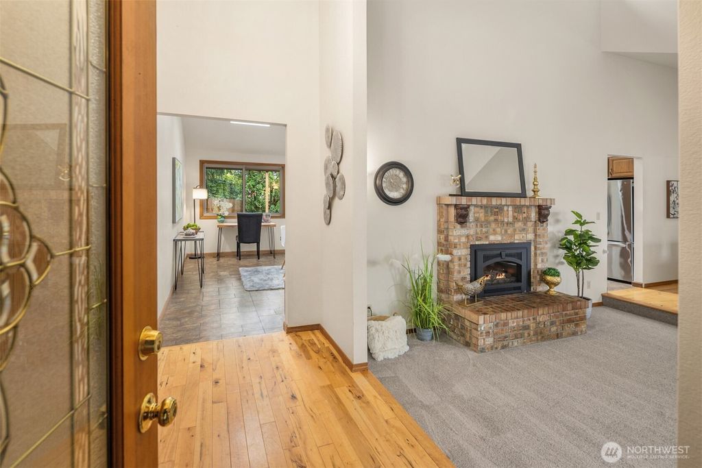 Photo of 821 S 31st Street, Renton, WA 98055 (MLS # 2444795)