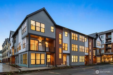 Photo of 962 7th Ave NW (Homesite #4) Ave, Issaquah, WA 98027 (MLS # 2532852)