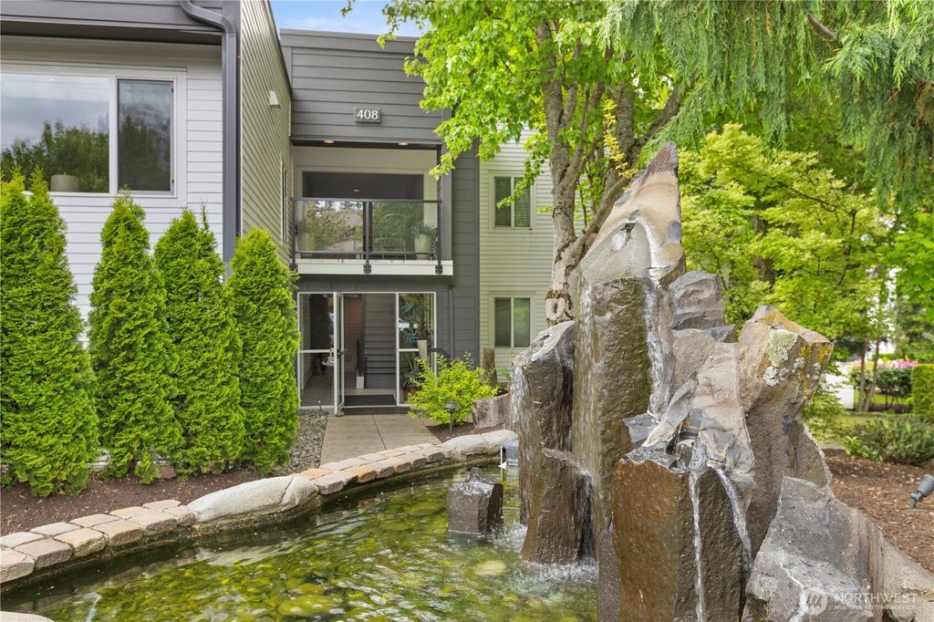 Photo of 408 2nd Avenue S #201, Kirkland, WA 98033 (MLS # 2374197)