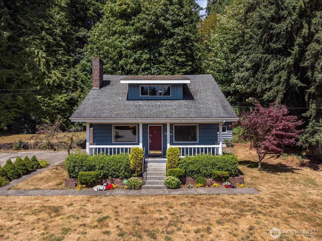 Photo of 4210 Crescent Avenue, Everett, WA 98203 (MLS # 2561279)