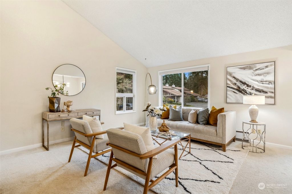 Photo of 14635 NE 35th Street, Bellevue, WA 98007 (MLS # 2317232)