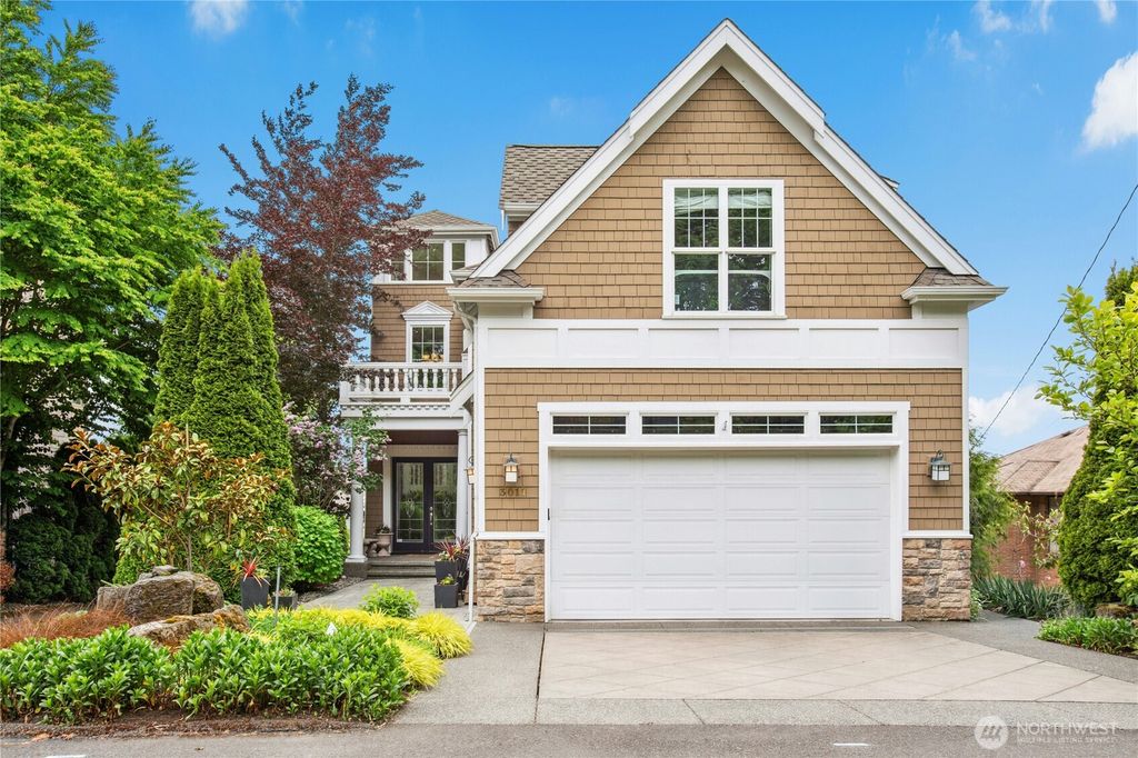 Photo of 3011 Mountain View Avenue N, Renton, WA 98056 (MLS # 2370108)