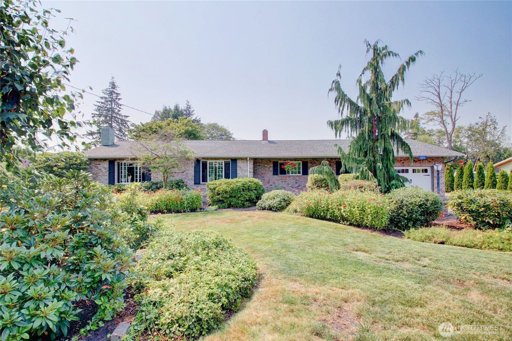 Photo of 21213 Plaza Drive, Sedro Woolley, WA 98284 (MLS # 2593020)