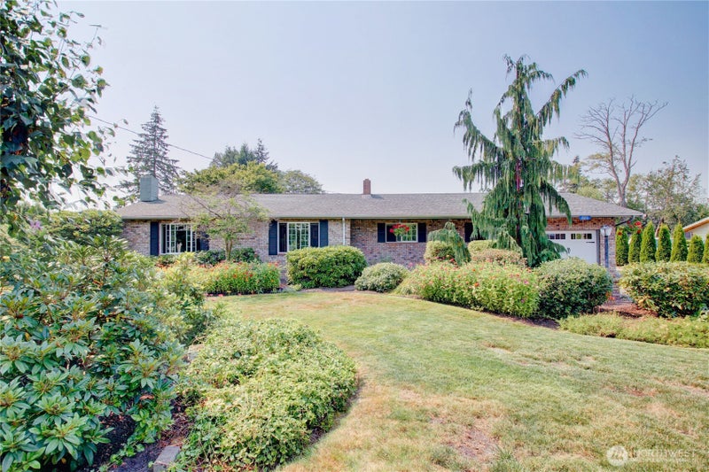 21213 Plaza Drive