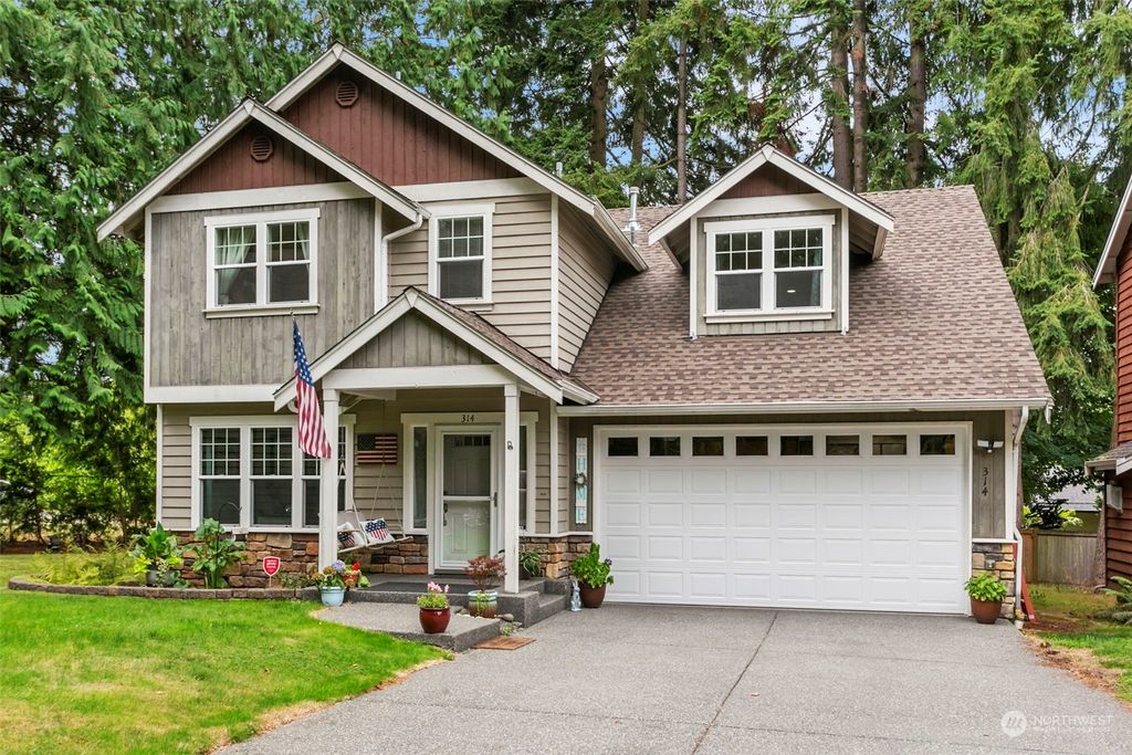 Photo of 314 58th Street SE, Everett, WA 98203 (MLS # 2160236)