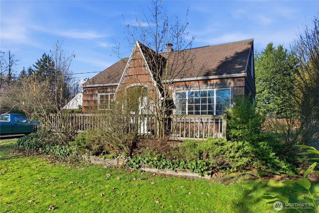 Photo of 503 E 91st Street, Tacoma, WA 98445 (MLS # 2471052)