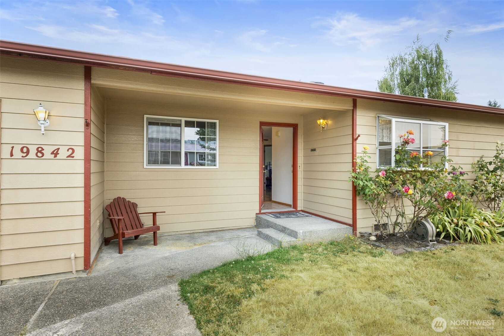 19842 NE Mosjon Circle