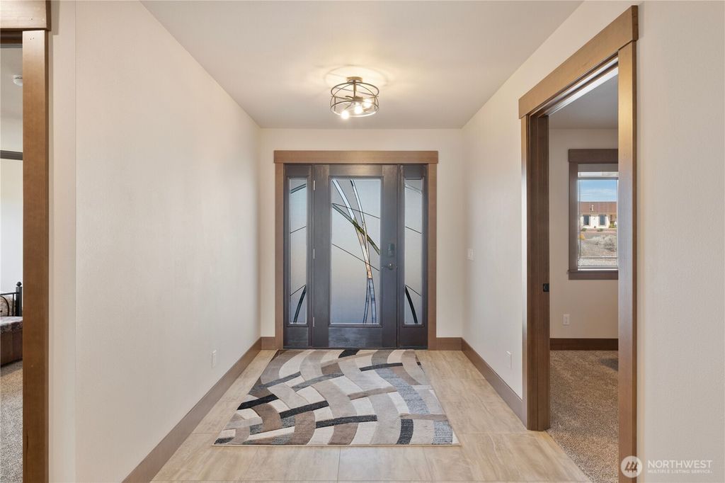 Photo of 713 SW Sunset Boulevard, Mattawa, WA 99349 (MLS # 2500159)