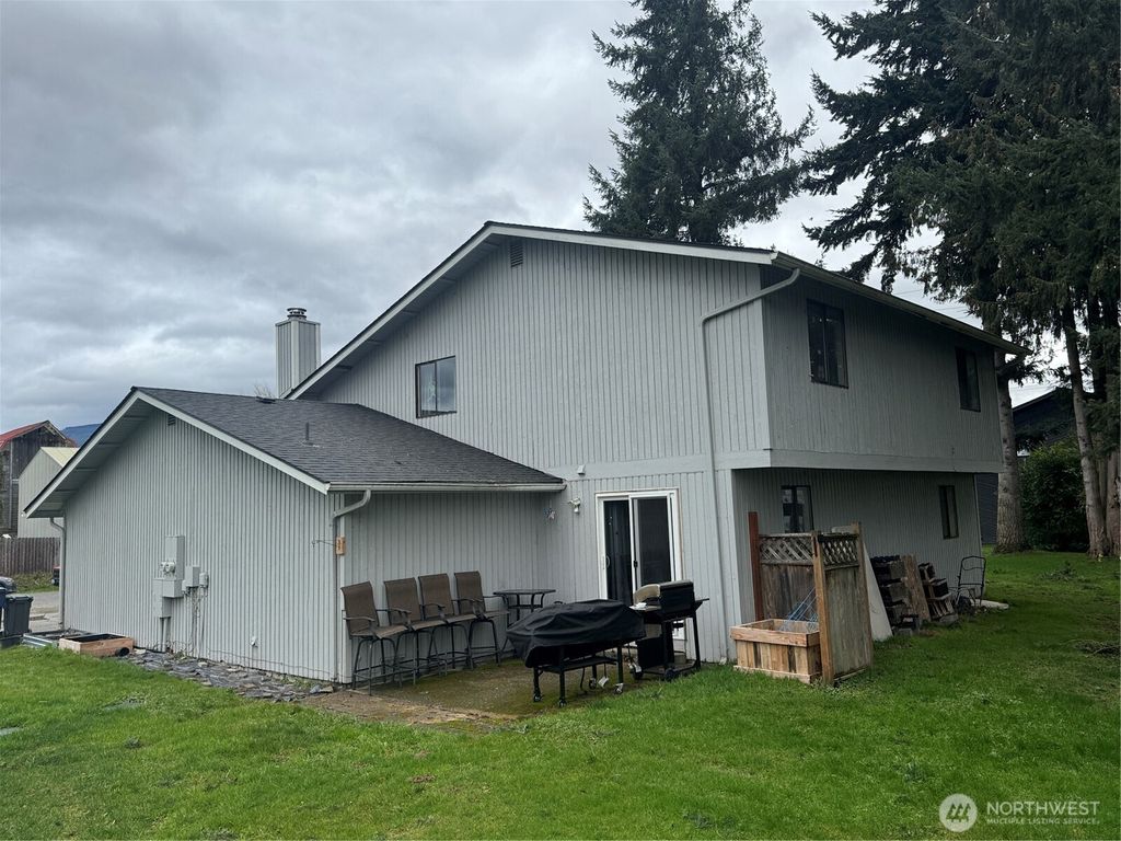 Photo of 24706 Marlene Way, Sedro Woolley, WA 98284 (MLS # 2475305)