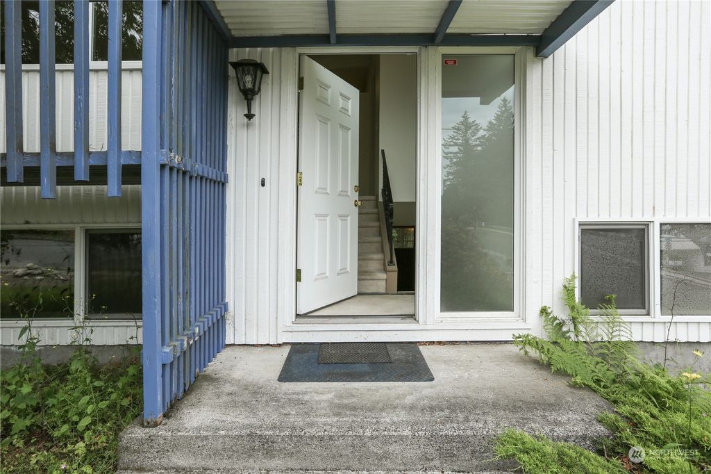 Photo of 12405 SE 158th Street, Renton, WA 98058 (MLS # 2254678)