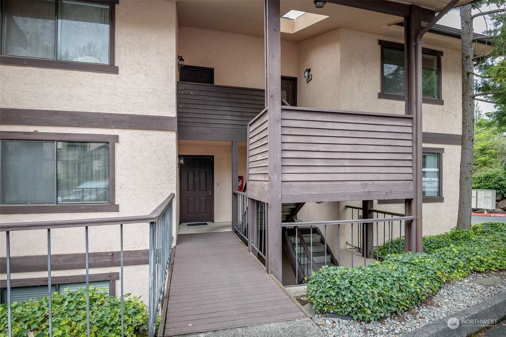 Photo of 140 Summit Avenue #A10, Kent, WA 98030 (MLS # 2220913)