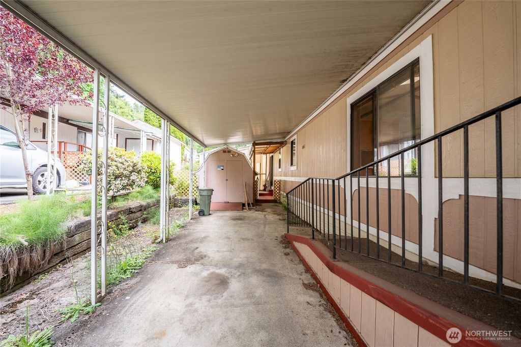 Photo of 1965 West Side Highway #76, Kelso, WA 98626 (MLS # 2530343)