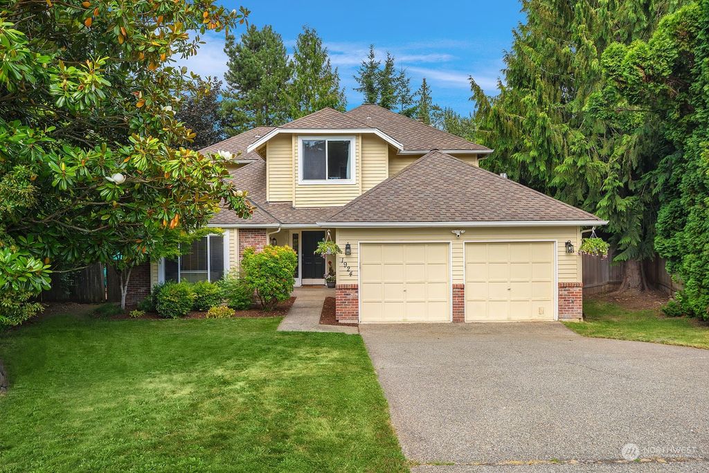 Photo of 1924 235th Court NE, Sammamish, WA 98074 (MLS # 2265847)