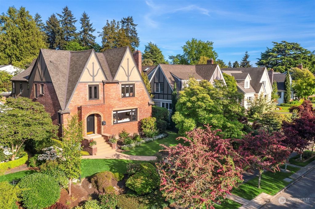 Photo of 3826 43rd Avenue NE, Seattle, WA 98105 (MLS # 2245802)