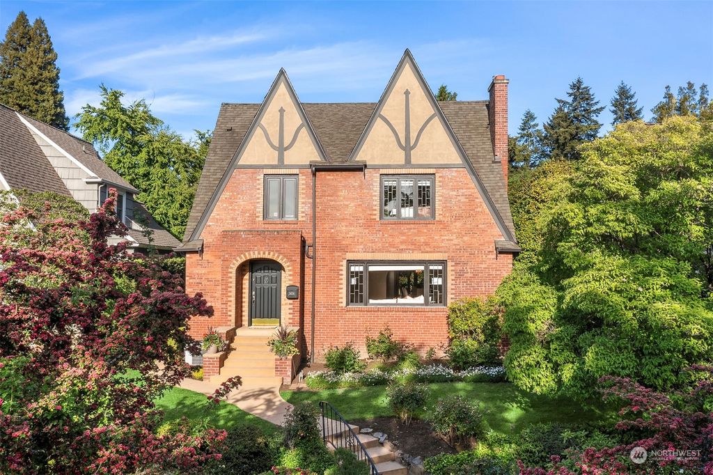 Photo of 3826 43rd Avenue NE, Seattle, WA 98105 (MLS # 2245802)