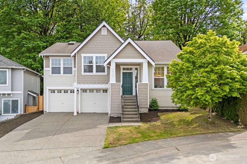 Photo of 2918 153rd Street SW, Lynnwood, WA 98087 (MLS # 2372133)