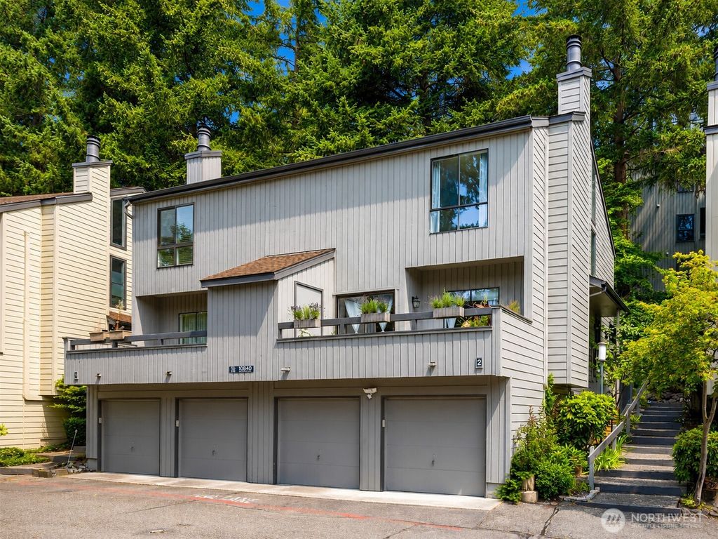 Photo of 10840 NE 35th Place #2, Bellevue, WA 98004 (MLS # 2522913)