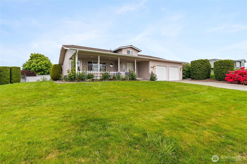 Photo of 4792 N Golf Course Drive, Blaine, WA 98230 (MLS # 2513995)