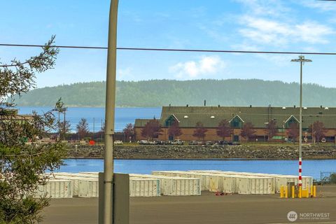 Photo of 2609 W Marine View Drive #2, Everett, WA 98201 (MLS # 2514706)