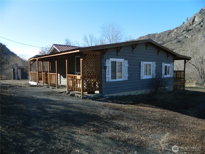 2127 Sinlahekin Road