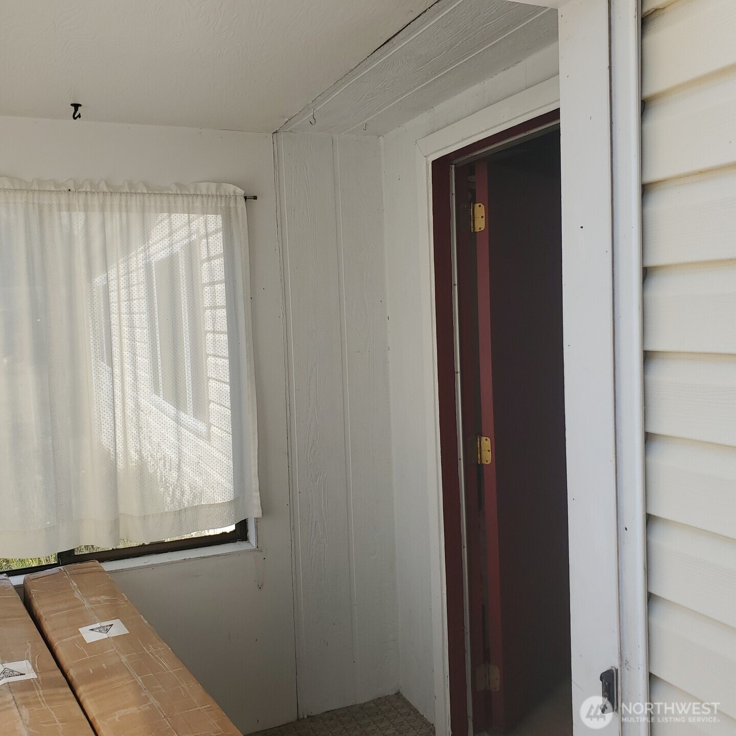 310 W 6th Avenue