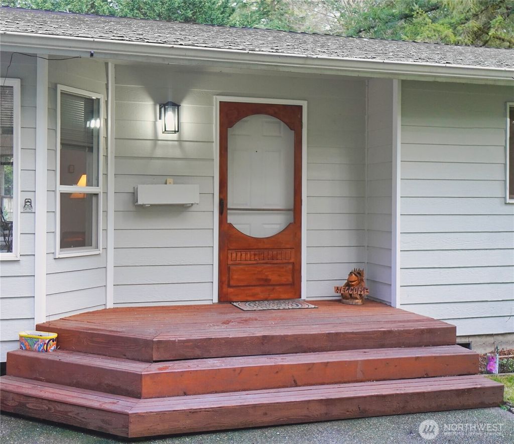 Photo of 26918 262nd Avenue SE, Ravensdale, WA 98051 (MLS # 2490953)