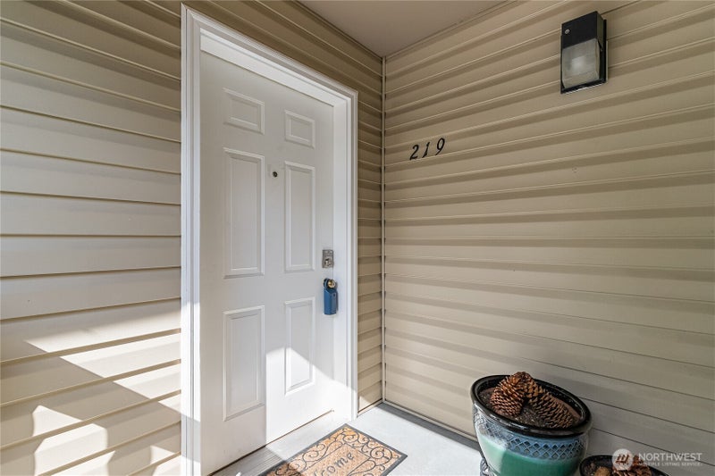 631 W Horton Way 219