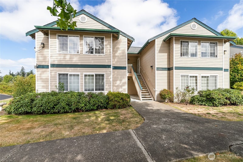 631 W Horton Way 219
