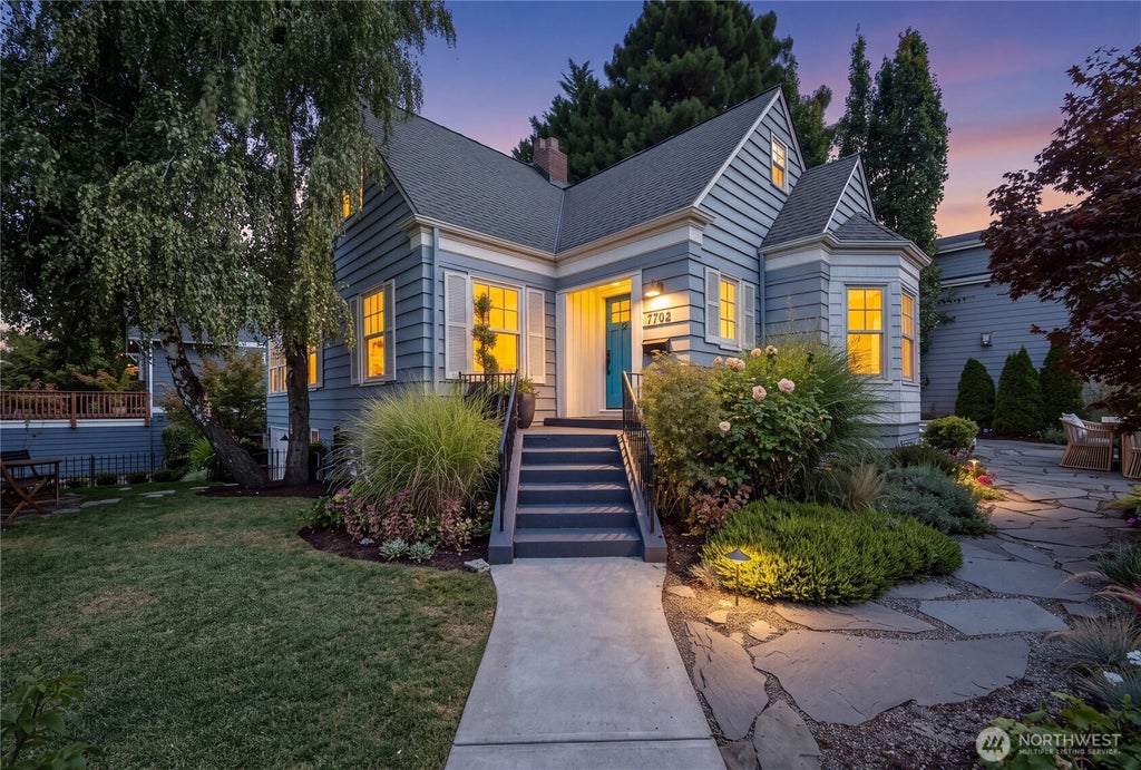 Photo of 7702 Sunnyside Avenue N, Seattle, WA 98103 (MLS # 2579954)