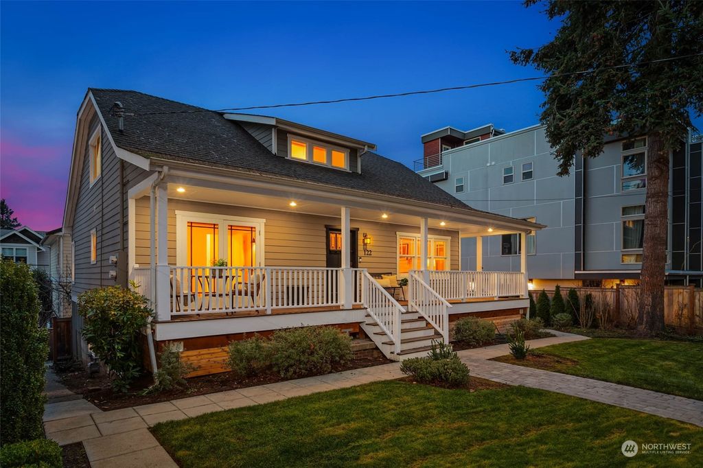 Photo of 122 W Florentia Street, Seattle, WA 98119 (MLS # 2308496)