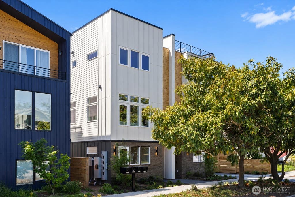Photo of 1131 A NW 60th Street, Seattle, WA 98107 (MLS # 2555114)