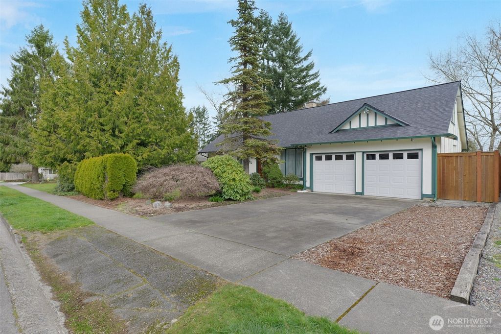 Photo of 5516 156th Avenue NE, Redmond, WA 98052 (MLS # 2487595)
