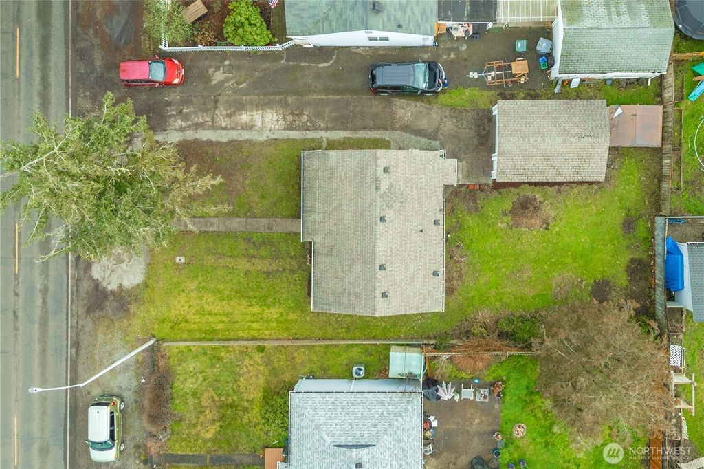 Photo of 862 116th Street S, Tacoma, WA 98444 (MLS # 2475678)