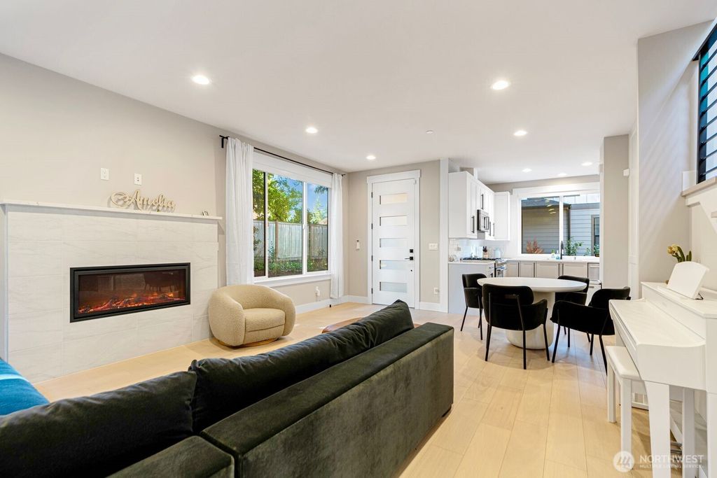 Photo of 10931 NE 133rd Street, Kirkland, WA 98034 (MLS # 2425196)