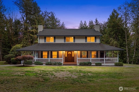 Photo of 7031 411th Avenue SE, Snoqualmie, WA 98065 (MLS # 2587381)