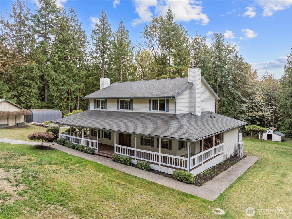 Photo of 7031 411th Avenue SE, Snoqualmie, WA 98065 (MLS # 2587381)