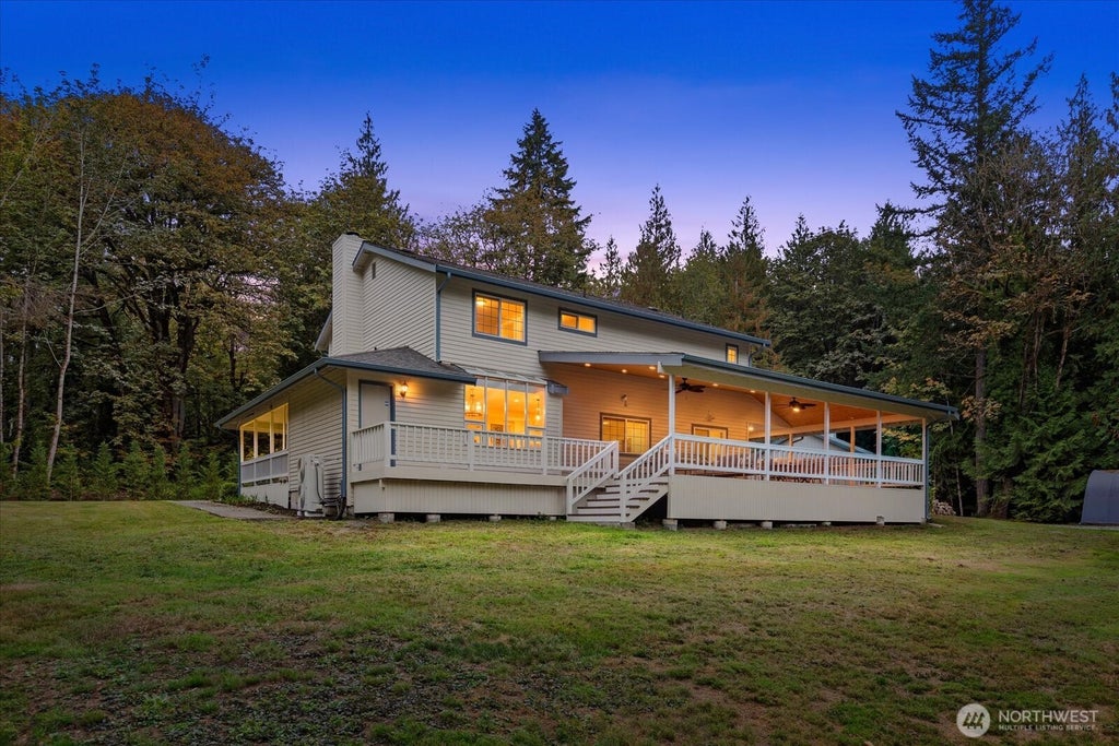 Photo of 7031 411th Avenue SE, Snoqualmie, WA 98065 (MLS # 2587381)