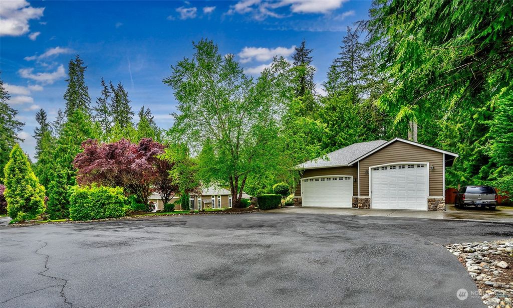 Photo of 20026 105th Avenue SE, Snohomish, WA 98296 (MLS # 2244106)