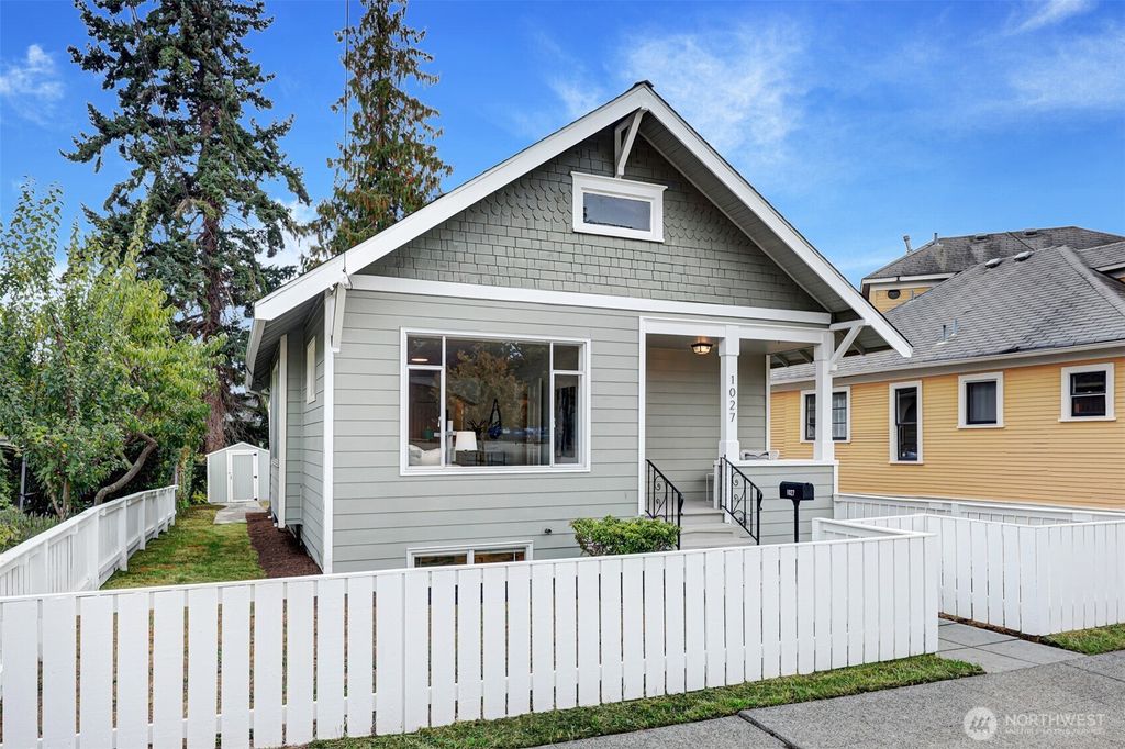Photo of 1027 NW 65th Street, Seattle, WA 98117 (MLS # 2440014)