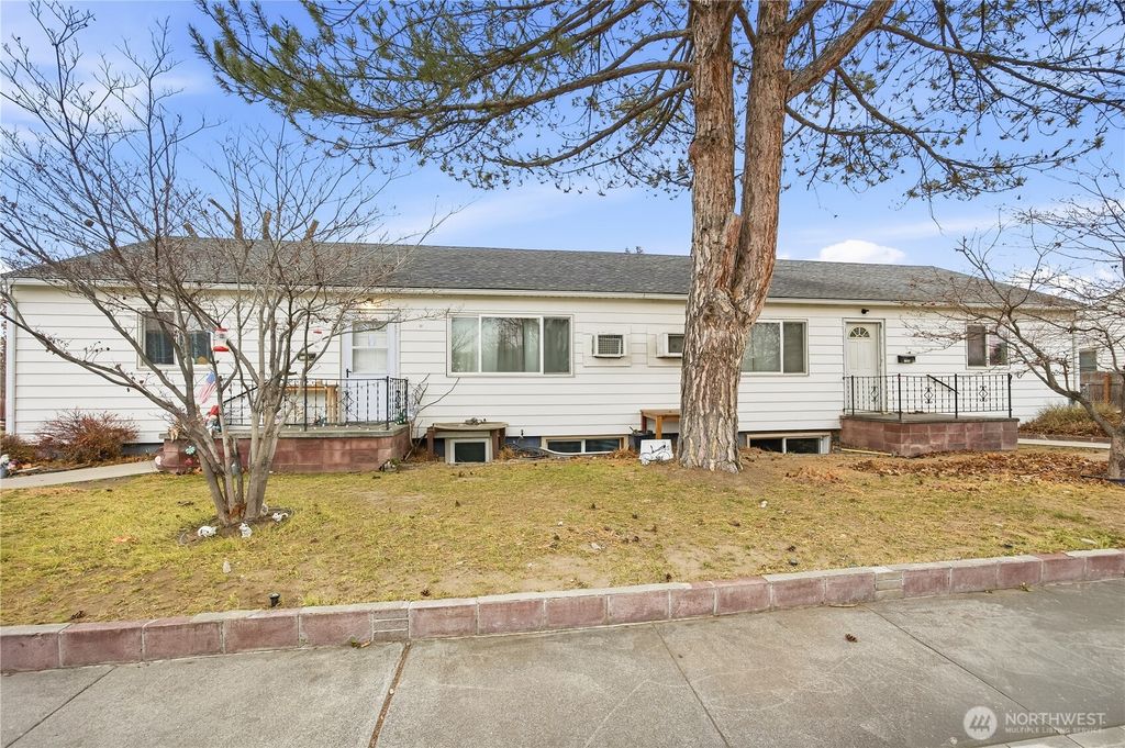 Photo of 1504 /1506 Judson Avenue, Richland, WA 99354 (MLS # 2461661)