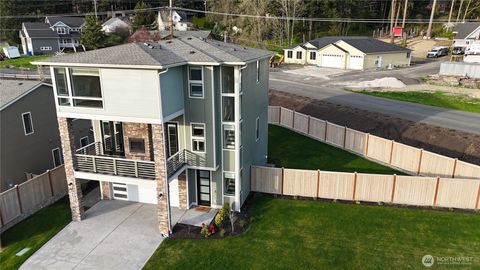 9513 38th Street E Edgewood WA 98371