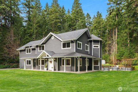 Photo of 27820 140th Avenue SW, Vashon, WA 98070 (MLS # 2481975)