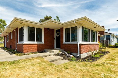576 SE Quaker Street Oak Harbor WA 98277