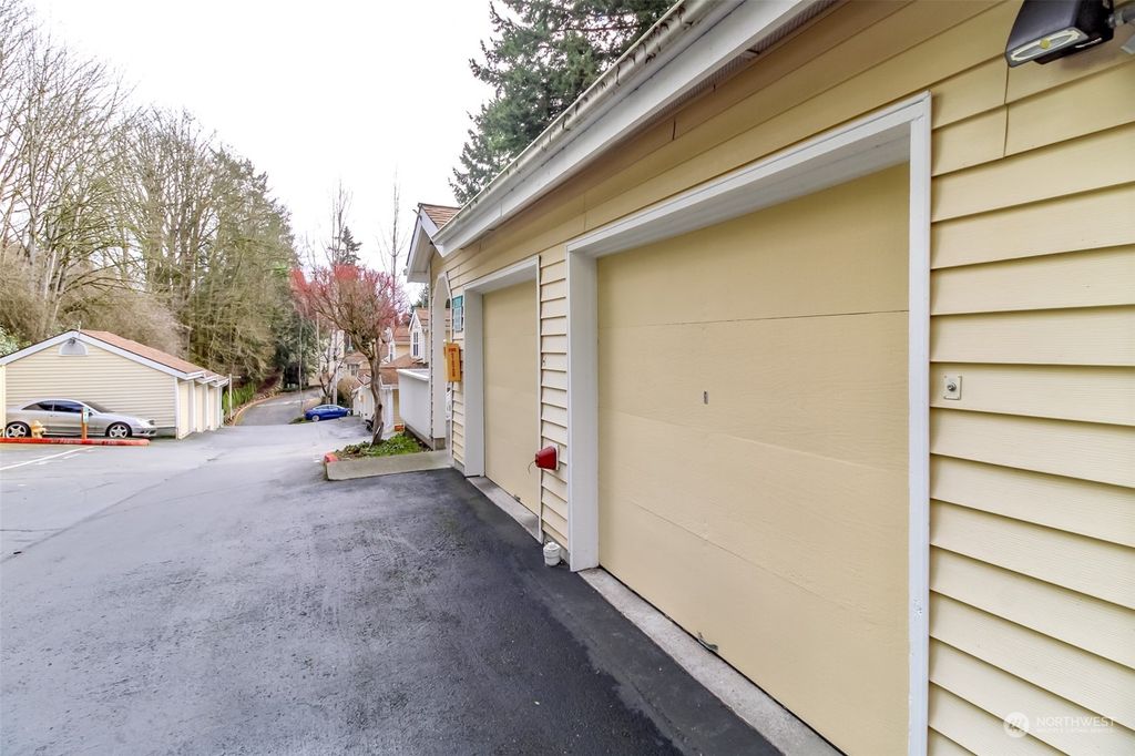 Photo of 2680 118th Avenue SE #301, Bellevue, WA 98005 (MLS # 2199082)