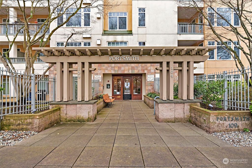 Photo of 108 2nd Avenue S #404, Kirkland, WA 98033 (MLS # 2038032)