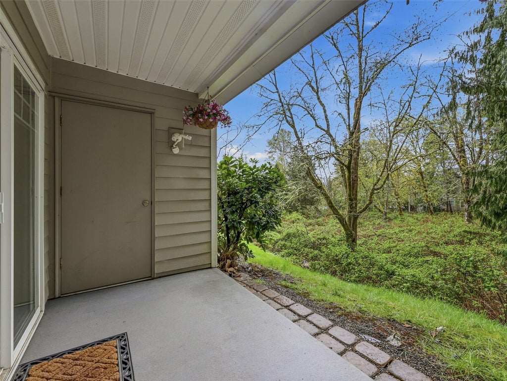 Photo of 18501 SE Newport Way #H136, Issaquah, WA 98027 (MLS # 2595411)