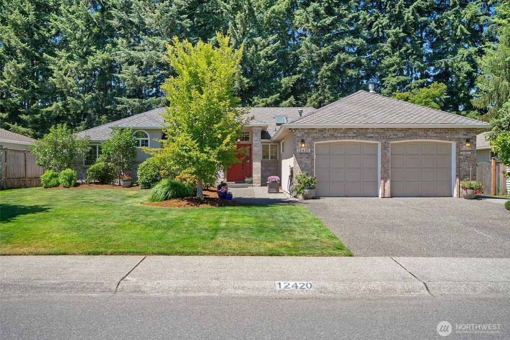 Photo of 12420 43rd Drive SE, Everett, WA 98208 (MLS # 2543849)